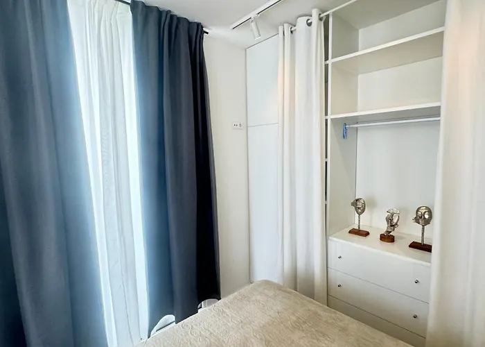 Estudio Con Piscina